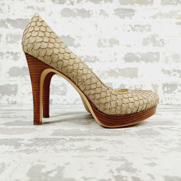 Calvin Klein Tan Round Toe High Heels Pump Shoes I98 - Picture 5 of 13